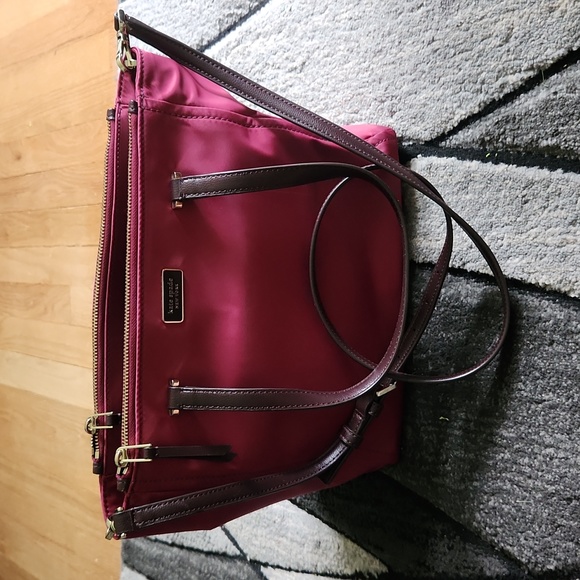 Kate Spade tote - Picture 1 of 7